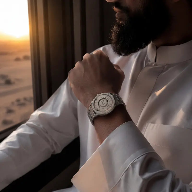 Montre « SABR » avec Chiffres Arabe et Bracelet en Acier - Édition Full Silver Waqti Store