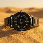Montre « SABR » avec Chiffres Arabe et Bracelet en Acier - Édition Full Black Waqti Store