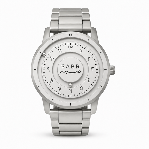 Montre « SABR » avec Chiffres Arabe et Bracelet en Acier - Édition Full Silver Waqti Store